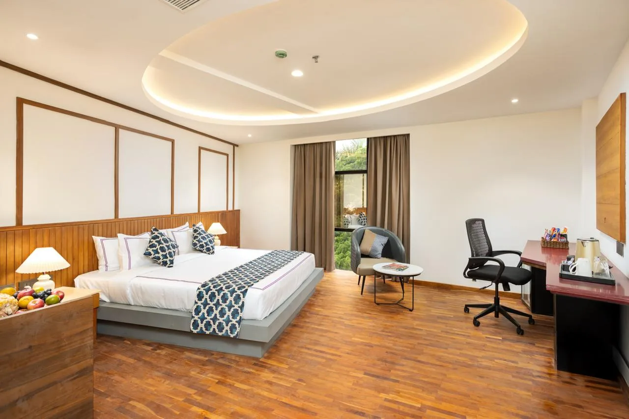 Luxury room at Hotel Explora Calicut for family stays